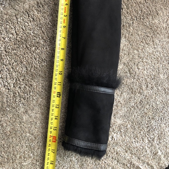 Authentic Burberry London shearling jacket - Picture 13 of 13